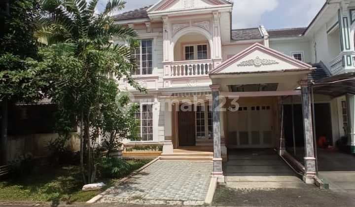 House in the Asri Victoria River Park area.