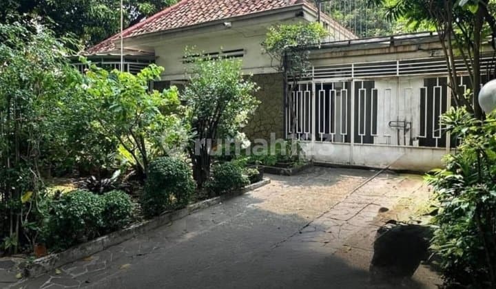 Menteng ~ Luas 639 M2 ~ Prime Area