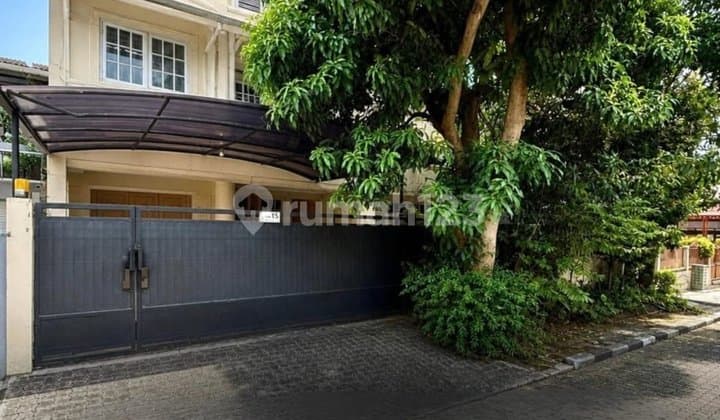 Cinere Mas ~ Land Area/Building Area 280/700 ~ In Front of the Park