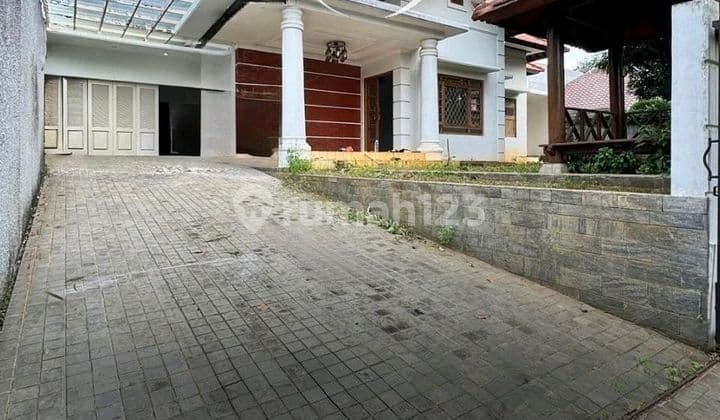 Kebayoran Baru ~ Lt/lb 580/300 ~ Prime Area ~ Best Price !