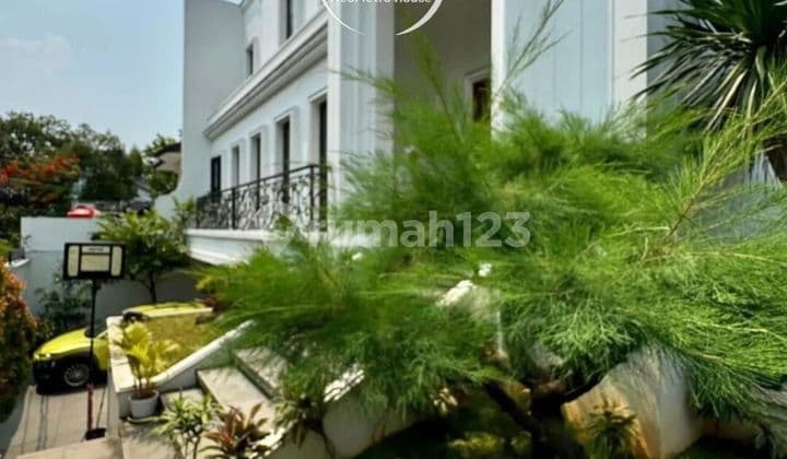 Senopati Area House ~ Land Area/Building Area 264/650 ~ Prime Area