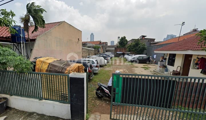 Tanah Luas 687m2 di Tebet