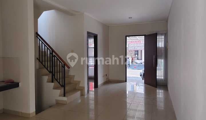 For Sale Green Lake City House