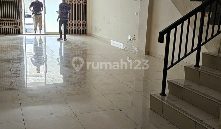 Disewakan Ruko Cbd Green Lake City Harga Terbaik dan Lokasi Terbaik Bebas Banjir
