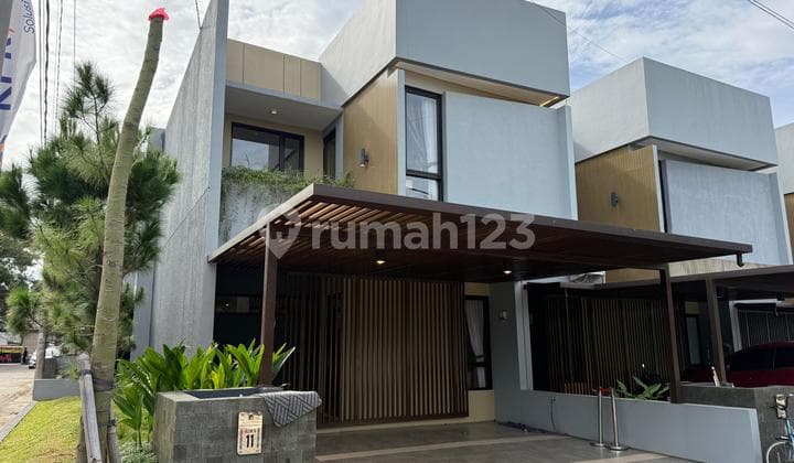 Siap Huni Pinggir Jalan Raya Dekat Tol