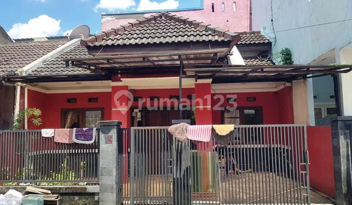 Rumah Cantik Minimalis di Buah Batu Ciwastra