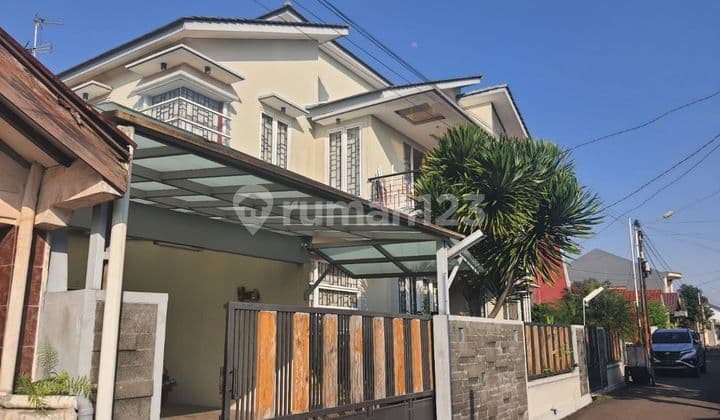 Rumah Lux Semi Furnished di Margahayu Permai Bandung
