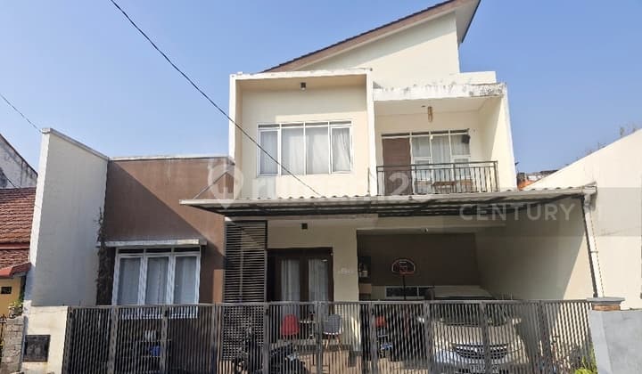 2-Story 140m² House with 4 Bedrooms in Taman Kopo Indah TKI 1 Bandung