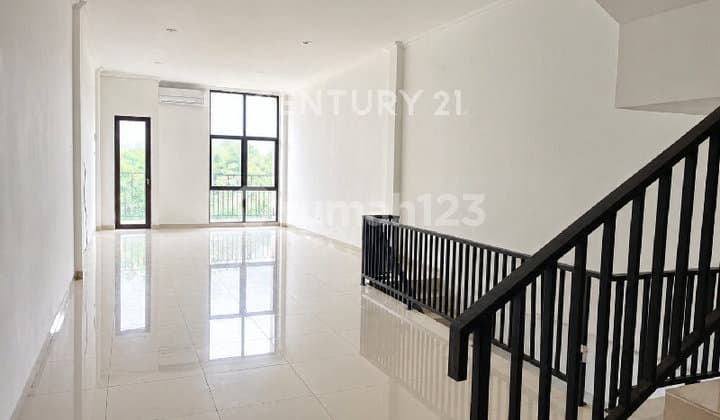 2-Unit Shop-House, Combined 3.5 Floors, Ready to Occupy in Bintaro, Pesanggrahan, South Jakarta