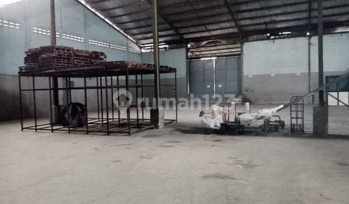 GUDANG CIBOLERANG AKSES KONTAINER 20 FEET