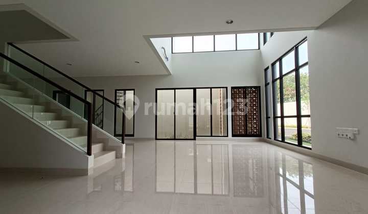 RUMAH INVESTASI CLUSTER EMILY SUMMARECON BANDUNG LEBAR MUKA 12 MTR