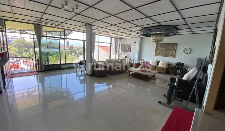 TURUN HARGA RUMAH CIPAKU INDAH DENGAN VIEW LEMBAH HARUS SEGERA TERJUAL