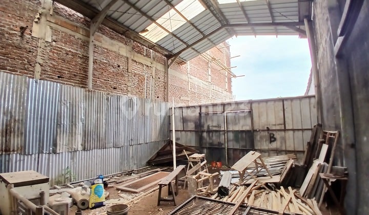 Kavling Yang Cocok Dipakai.untuk Usaha Konveksi,toko,home Industry Dikawasan Niaga Sayap Taman.kopo Indah Akses Truk Double