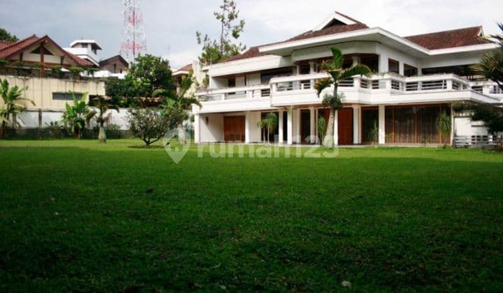 Rumah 2 Lantai Di Mainroad Seriabudi Bandung Cck Untuk Kantor Rumah Tinggal Atau Usaha Lain Yg Butuh Tanah Luas
