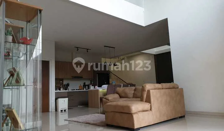 For Sale Lux Semi-Furnished House in Turangga Complex, Buah Batu, Bandung