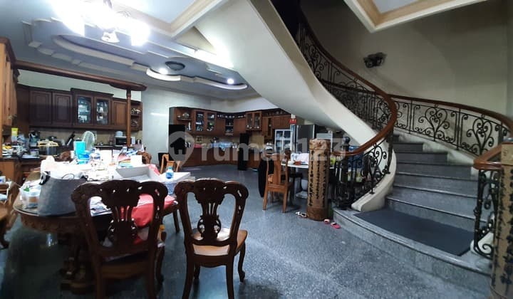 Dijual Cepat Rumah di Jelambar Utama Sakti, Rumah Mewah Dan Bagus