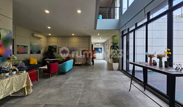 Dijual Rumah Direct View Danau Scarlet, Gading Serpong