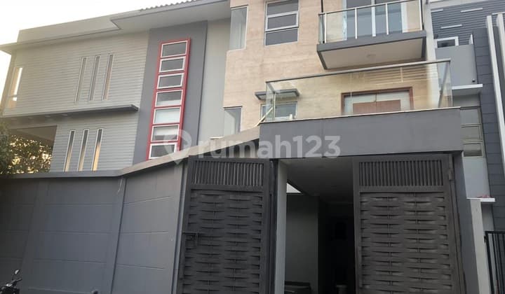 Dijual Rumah PIK 3Lt Furnished Uk256m² at Jakarta Utara