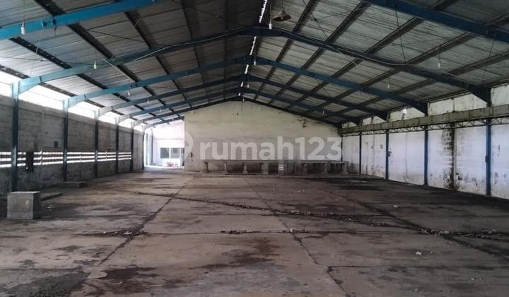 For Sale: Used Factory Warehouse on Jalan Pembangunan 2, Karang Sari