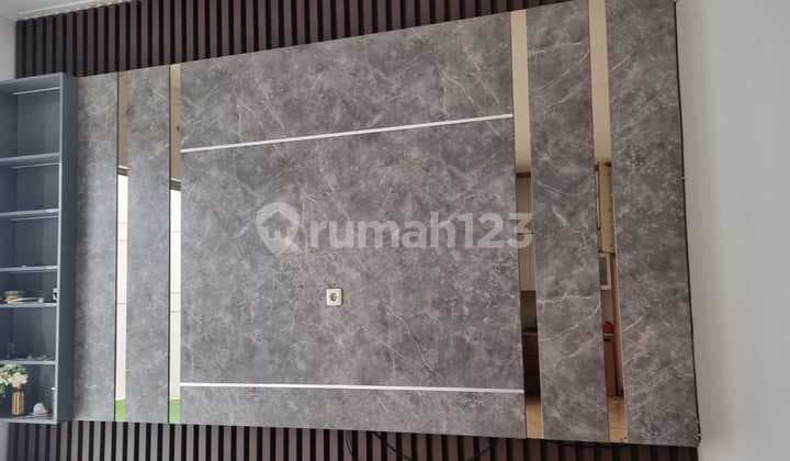 Di Sewakan Rumah Golf Isand Ukuran 8x20 Semi Furnish