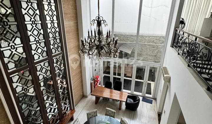 Jual Rumah Layar Pantai Indah Kapuk Ukuran 8x30 Full Furnish