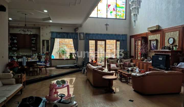 For Sale House in Puri Indah Complex Block B