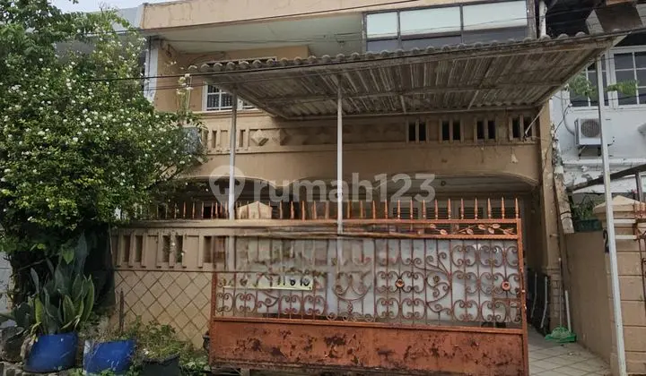 Dijual Rumah di Komplek Green Ville Hadap Barat Jakarta Barat