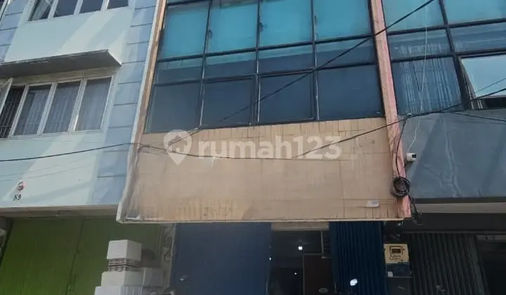 Ruko di Komplek Duta Harapan Indah Cocok untuk Usaha dan Kantor Jakarta Utara