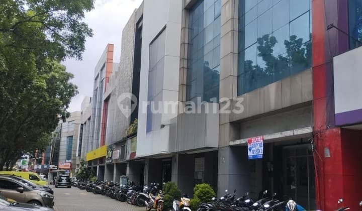 Ruko Kebayoran Arcade 2, Bintaro Jaya Sektor 7, Tangerang Selatan