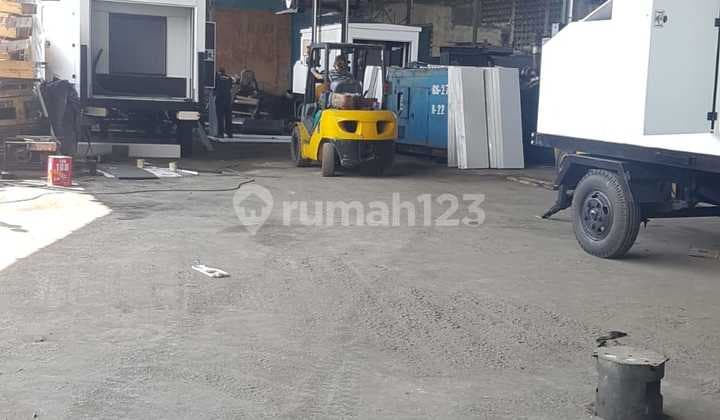 Warehouse on Jl Daan Mogot, Cengkareng, West Jakarta