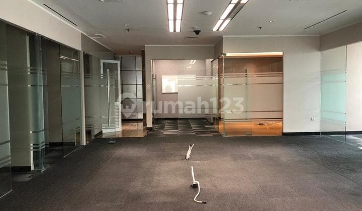 Office Space Equity Tower , Uk 561 M2 Fully Furnished di Kebayoran Baru, Jakarta Selatan