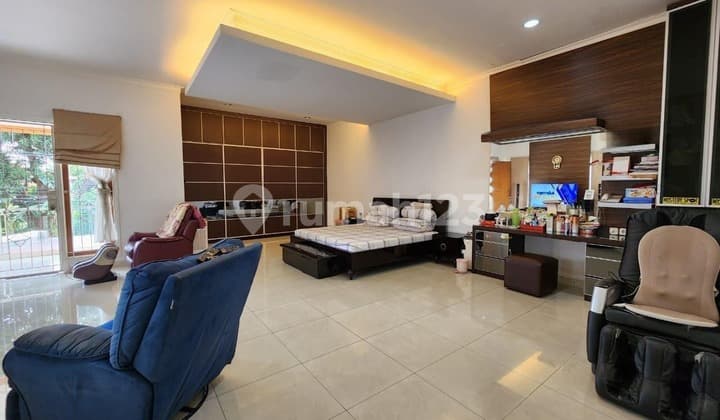 Rumah di Jalan Otista 2, Jatinegara – Jakarta Timur