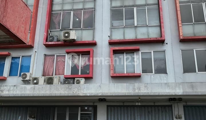 2 Ruko Gandeng City Square, Daan Mogot – Jakarta Barat