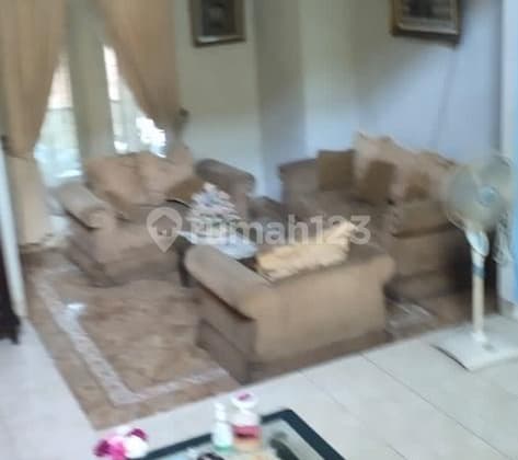 Rumah Di Taman Bintaro