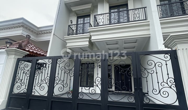 Rumah Baru di Cempaka Putih