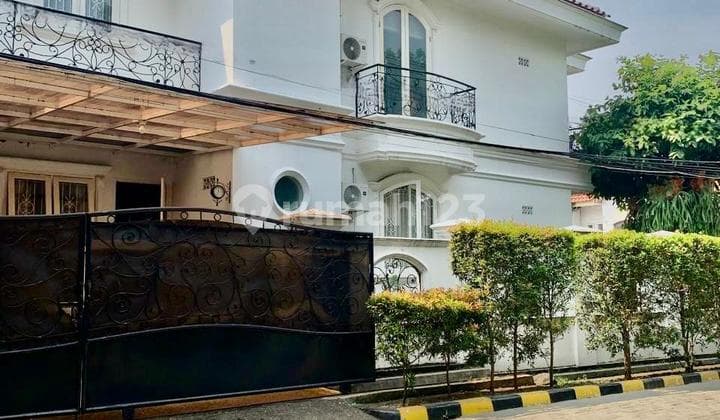 Dijual Rumah Hook Asri Cluster Jl. Palem Indah Bintaro 9 Tangsel