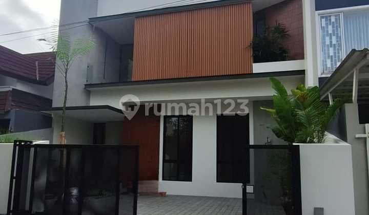 RUMAH CANTIK DI ANGGREK LOKA BSD 2 LANTAI SEMI FURNISH SIAP HUNI