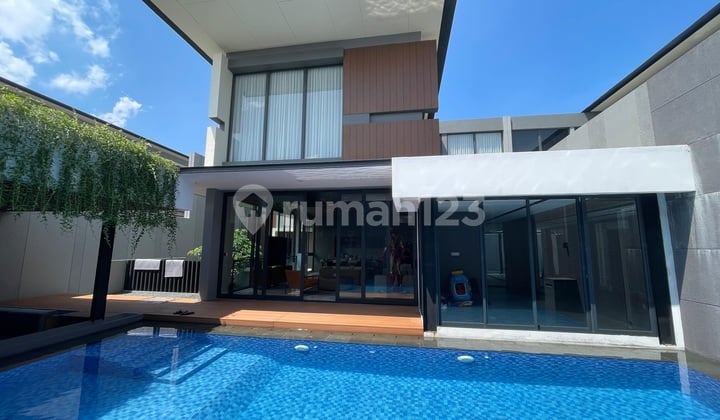 RUMAH MEWAH FULL FURNISHED SIAP HUNI DI CLUSTER LYNDON BSD