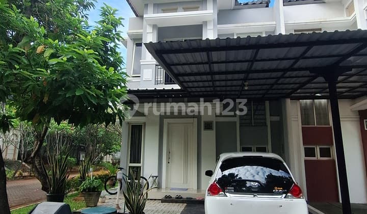 Rumah Hoek Siap Huni Halaman Luas di Residence One BSD