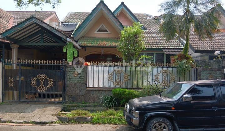 Good House in Giriloka BSD 2 Floors Semi Furnished Ready to Occupy