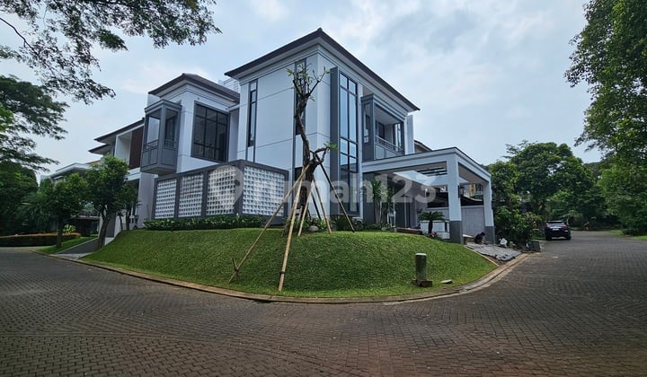 Rumah Cantik di Delatinos BSD City Bangunan 2,5 Lantai Siap Huni
