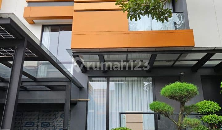 RUMAH CANTIK DI GADING SERPONG 2 LANTAI FULL FURNISH SIAP HUNI