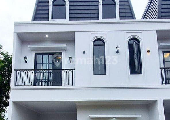 Rumah 2 Lantai Baru Jagakarsa Dekat Stasiun Lenteng Agung & Tol
