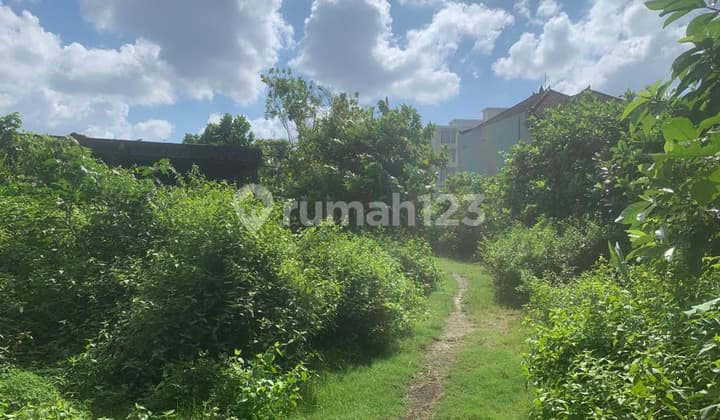 Dijual Tanah Premium Lokasi di Jln Cendrawasih Seminyak Badung