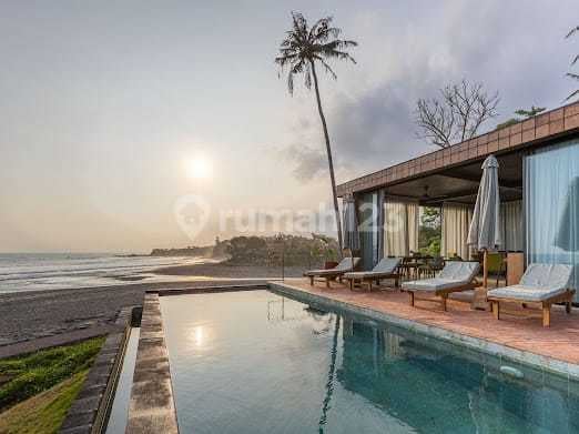For Sale 3 Bedrooms Beachfront Villa Location Lalanglinggah
