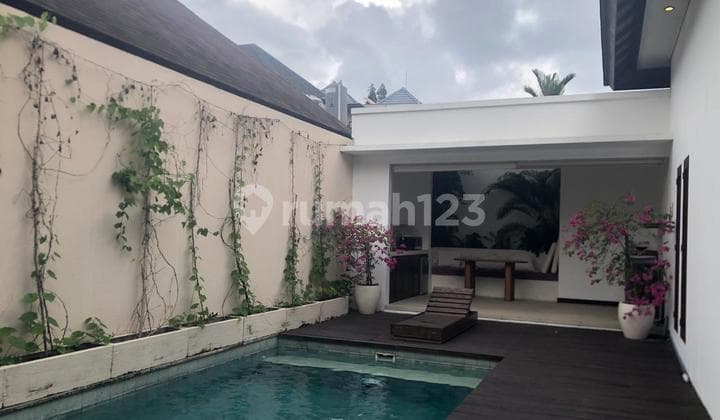 Villa For Sale Bumbak Umalas Kerobokan Near Canggu