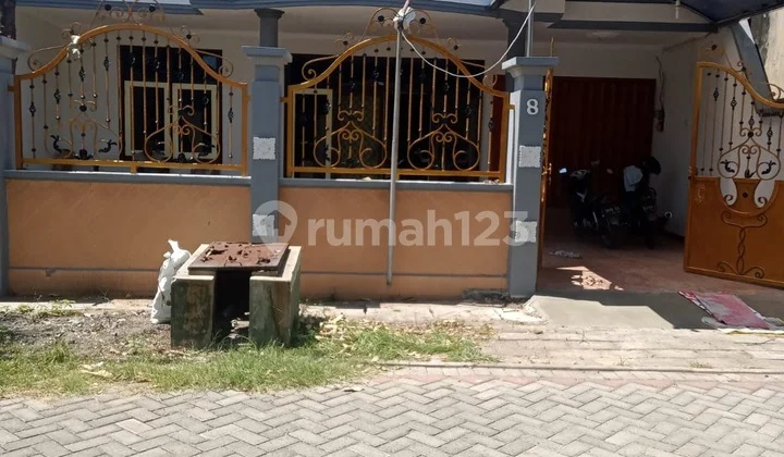 Rumah Kutisari Siap Huni Lokasi Strategis Dekat Petra Rumah Kutisari Siap Huni Lokasi Strategis Dekat Petra