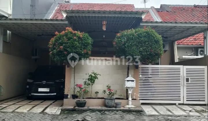 Rumah Araya Siap Huni One Gate System Strategis Dekat Merr