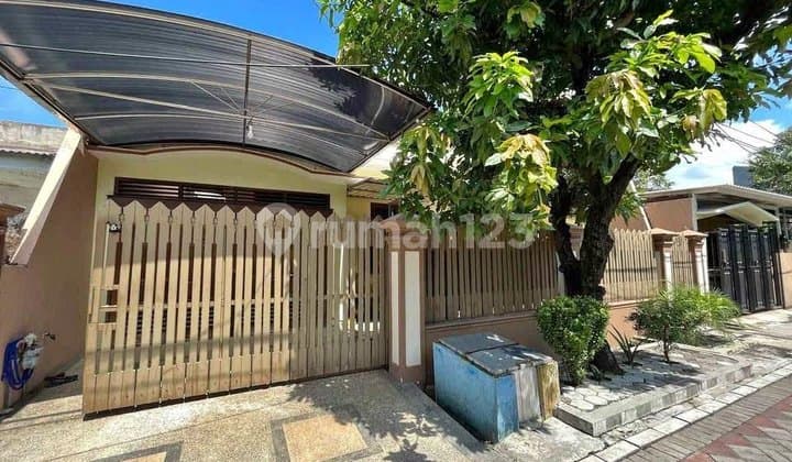 Rumah Rungkut Terawat Row Jalan 2 Mobil Selangkah Merr dan Upn