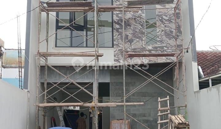 Rumah Rungkut New Gress 2 Lantai Strategis Dekat Upn